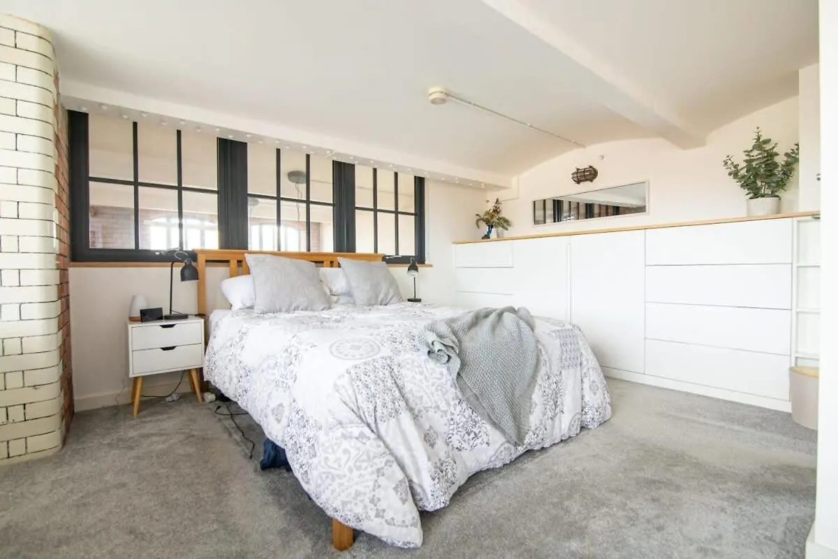 The Robinson Building Apartment Bristol