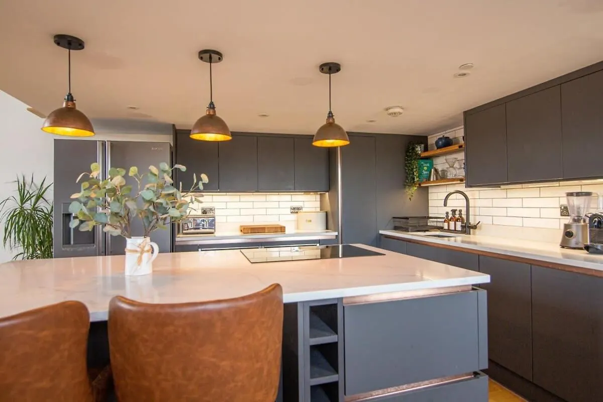 The Robinson Building Apartment Bristol